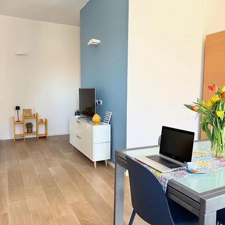Apartment Bariamo Apartment-central Station-design&comfort Bari